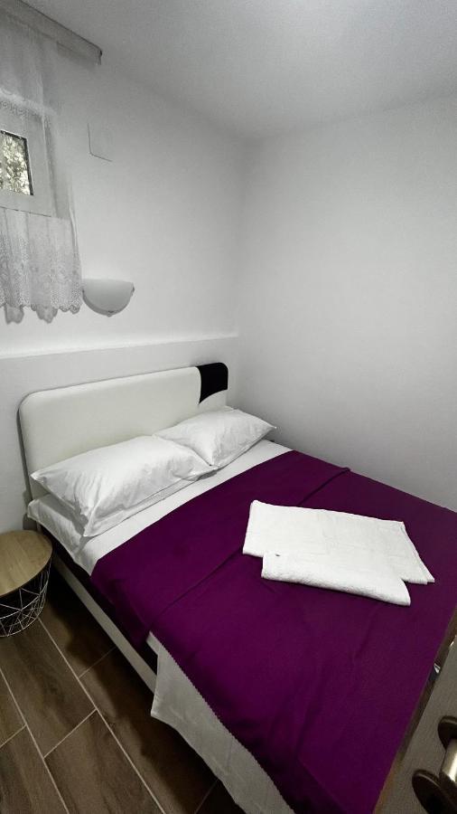 Barbarez Guest House Херцег-Нови Экстерьер фото